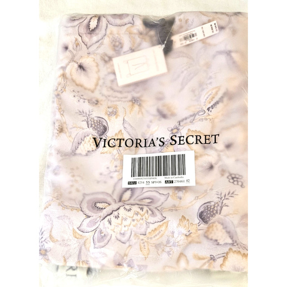 VICTORIA'S SECRET 2 IN 1 TERRYCLOTH PAISLEY BEACH TOWEL + BACKPACK NWT.. - Picture 1 of 5